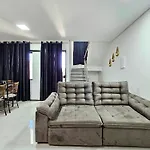 Sobrado Novo Para 9 Pessoas 15 Min Atrativos